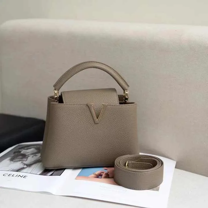 حقيبة يد جلدية فاخرة للسيدات   Crossbody Bags for Women Wholesale